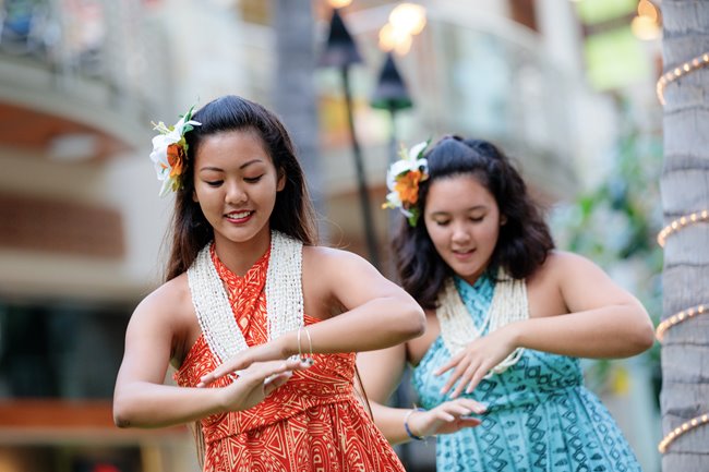 2 hula dancers performing at Waikiki Beach Walk